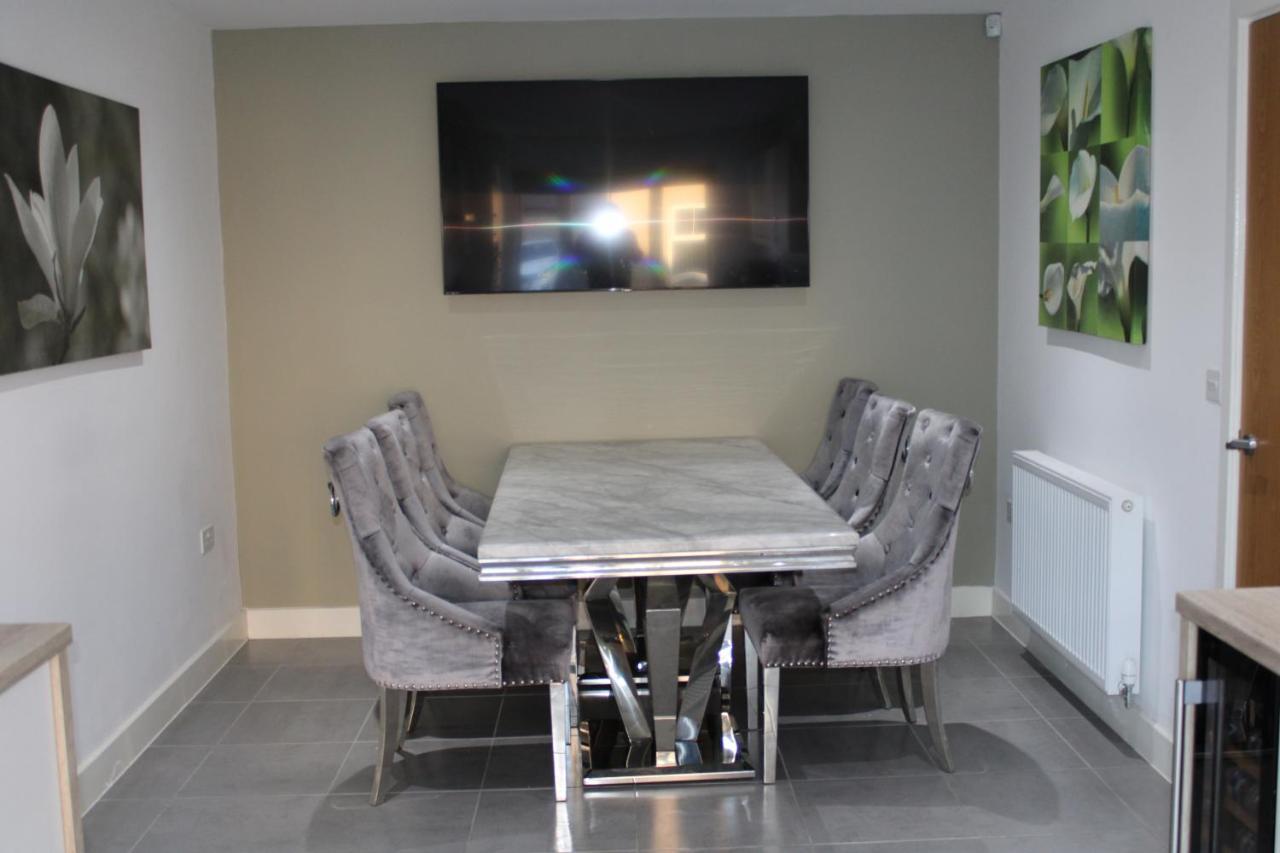 Haven - Spacious Luxury Home Perfect For Families, Couples And Contractors! 5Mins To Xscape And Junction 32! Castleford Zewnętrze zdjęcie