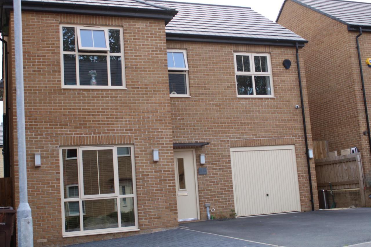 Haven - Spacious Luxury Home Perfect For Families, Couples And Contractors! 5Mins To Xscape And Junction 32! Castleford Zewnętrze zdjęcie