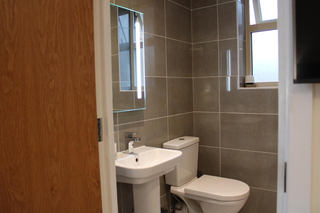 Haven - Spacious Luxury Home Perfect For Families, Couples And Contractors! 5Mins To Xscape And Junction 32! Castleford Zewnętrze zdjęcie