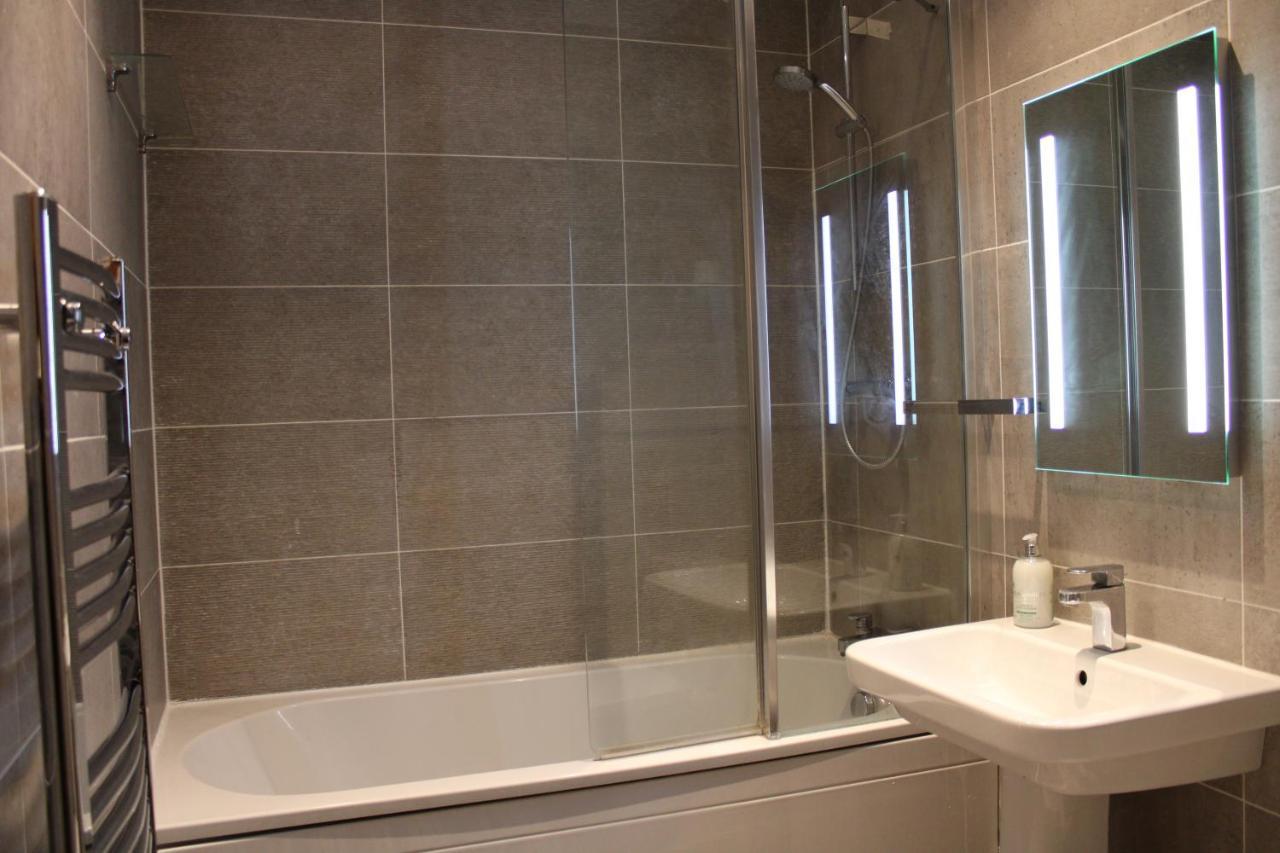 Haven - Spacious Luxury Home Perfect For Families, Couples And Contractors! 5Mins To Xscape And Junction 32! Castleford Zewnętrze zdjęcie